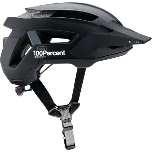 Helm Altis