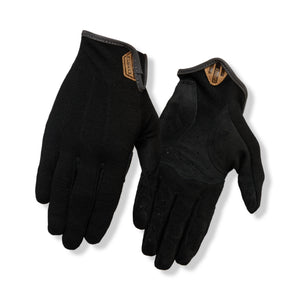 D'wool Glove