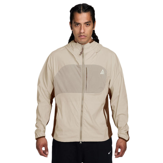 ACG Five Towers veste